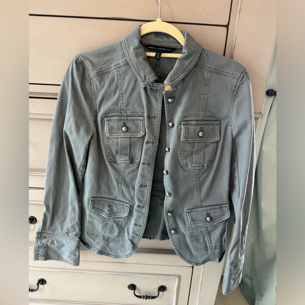 White House Black Market size 6 Military Style Grey/green Jacket